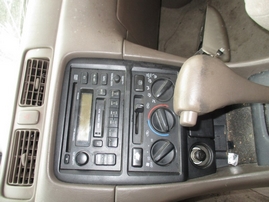 1999 TOYOTA CAMRY LE GOLD 2.2L AT Z15057